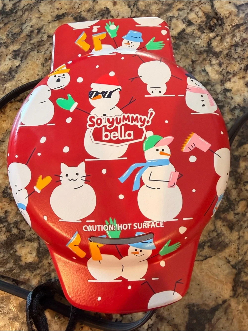 ☃️ So Yummy! by Bella Snowman Mini Waffle Maker Adorable Holiday ☃️